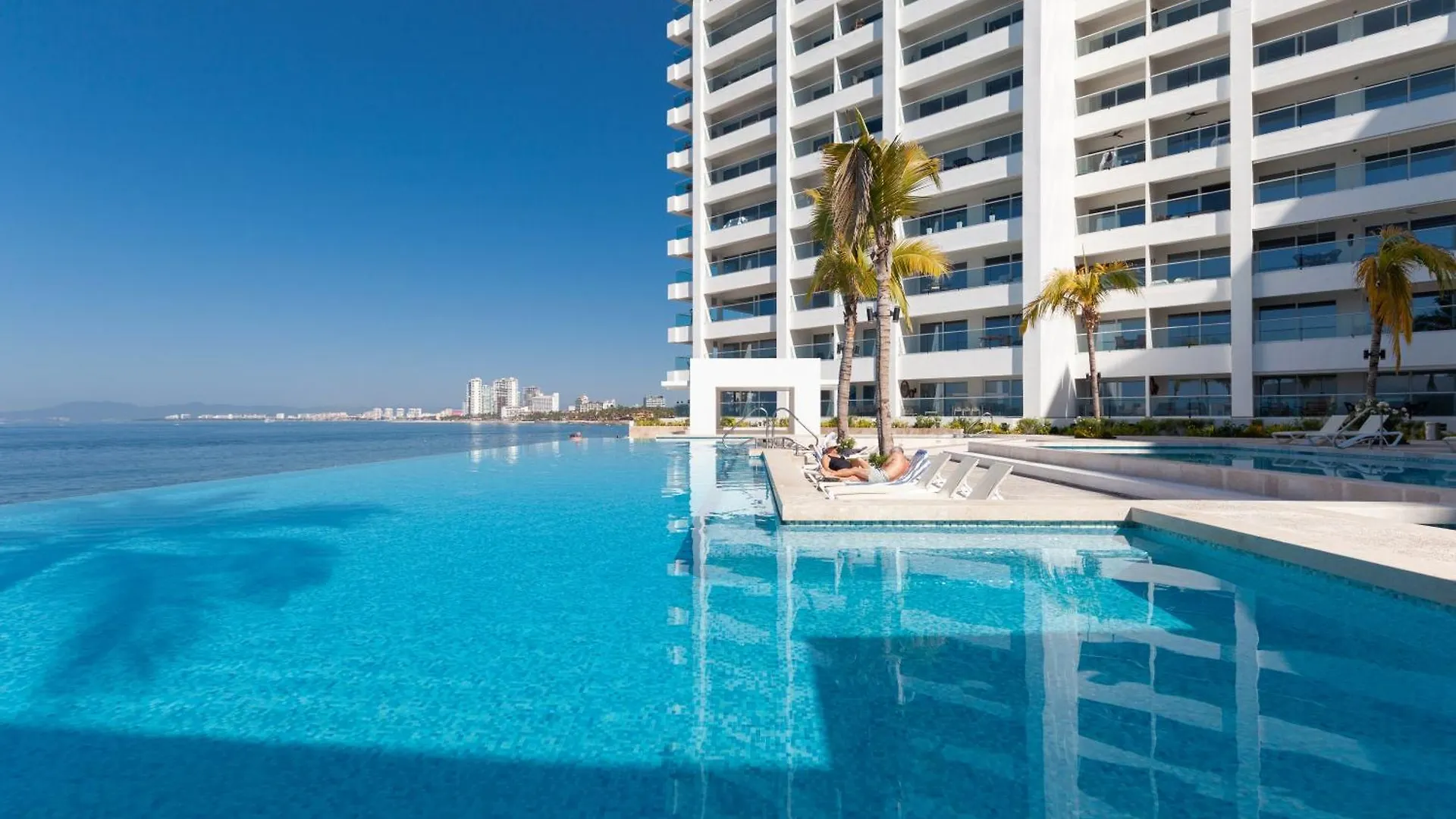Harbor 171 Beach Front High Rise Puerto Vallarta